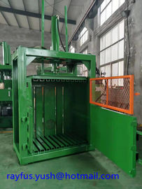 Mobile Mini Cardboard Baler Machine / Single Cylinder Portable Cardboard Baler